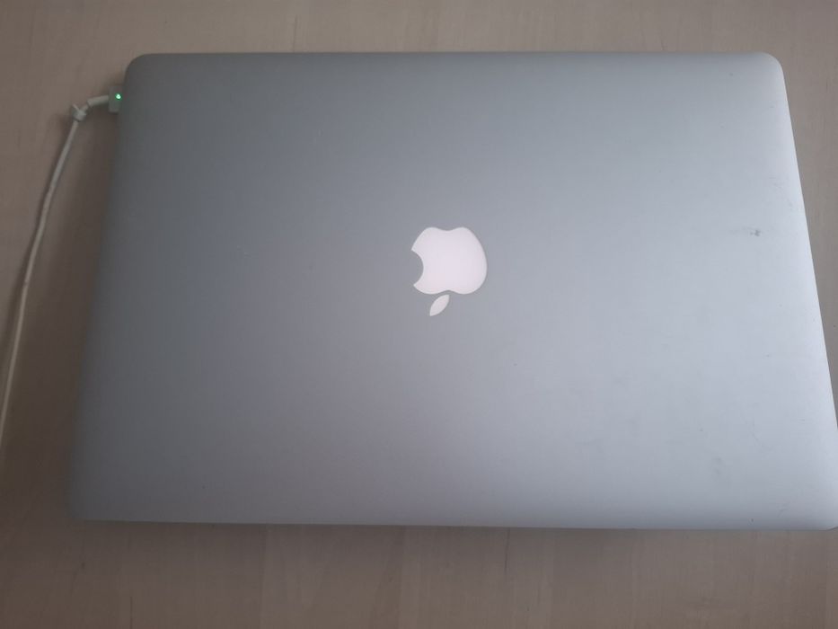 Macbook Pro 15" Early 2013 i7 16gb 512gb functional