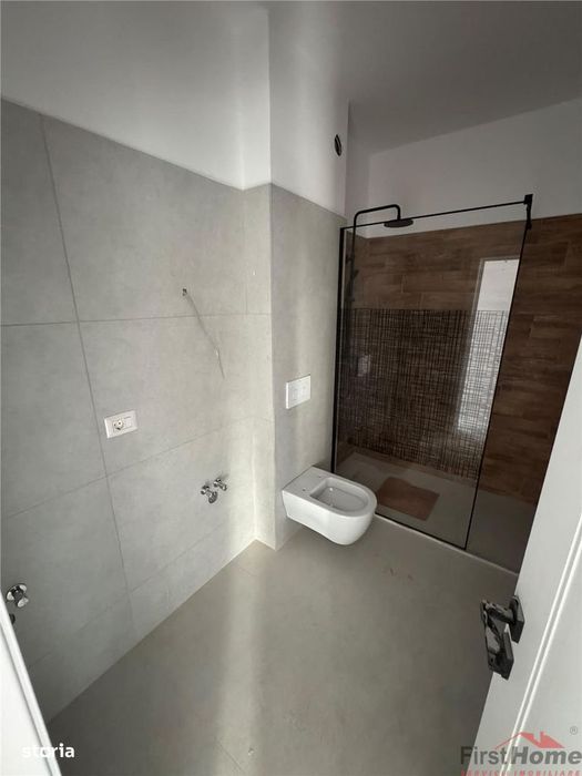 Garsoniera bloc nou, parcare inclusa, etaj 3 cu lift