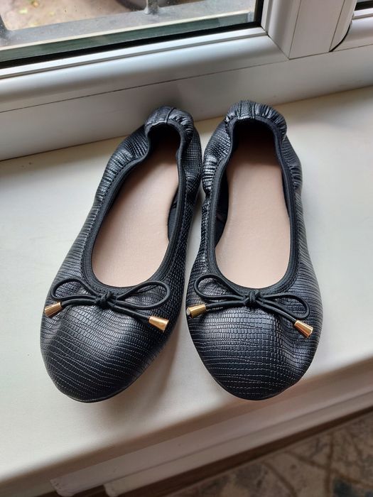 Продам балетки женские