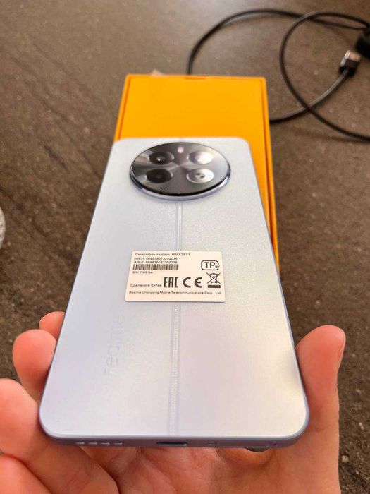 Samsung A14, Realme 12 (новый)