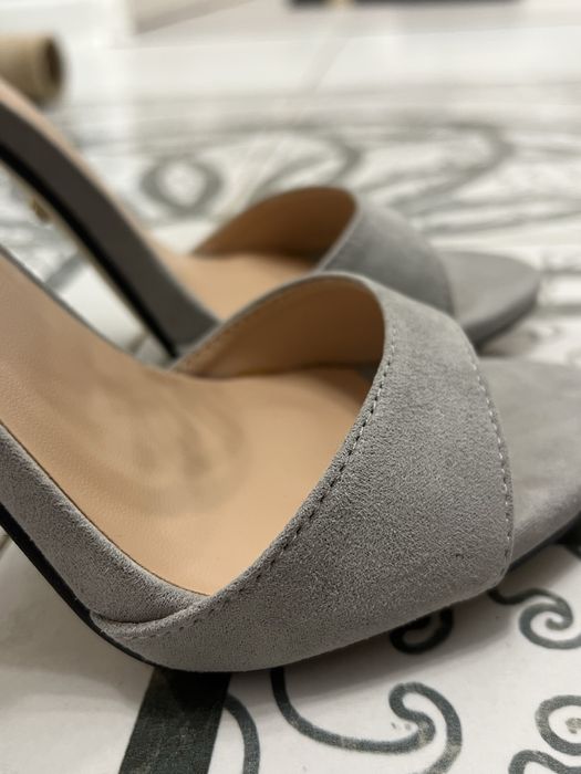 Обувь на каблуке