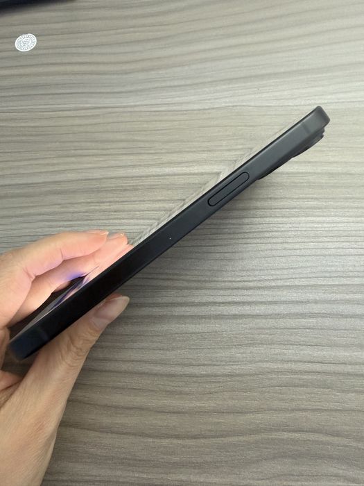 Продам Iphone 15