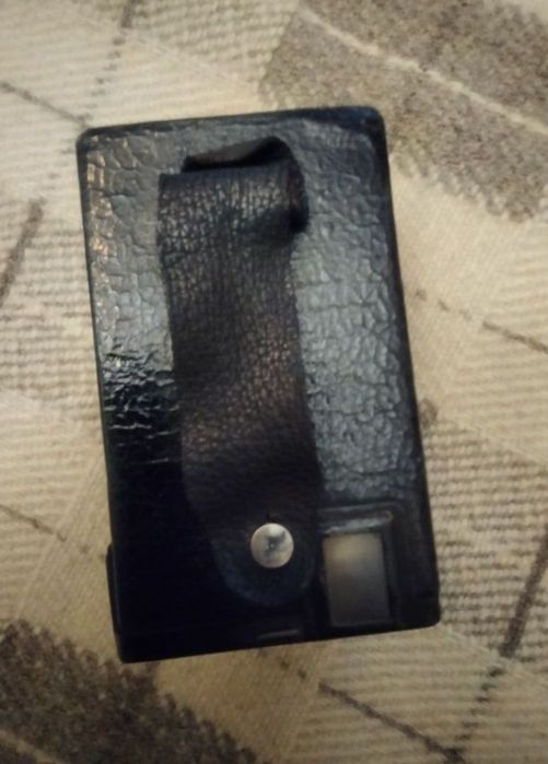 Kodak box 620
Подходящ за декорация и колекции.
Апарата е работещ блендата се отваря перфектно.