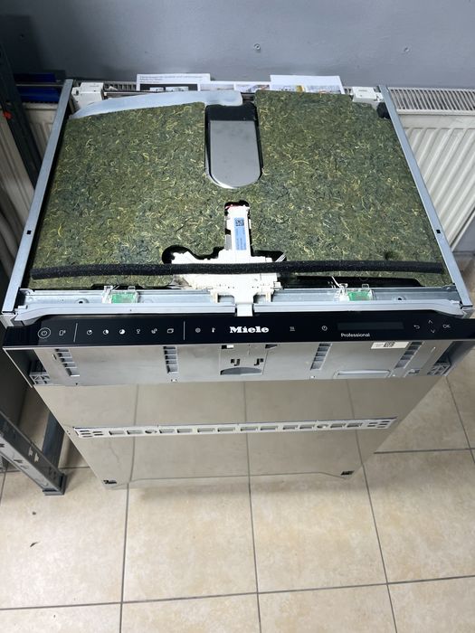 MIELE PFD 104 SCVi XXL професионална миялна за пълно вграждане/Гаранци
