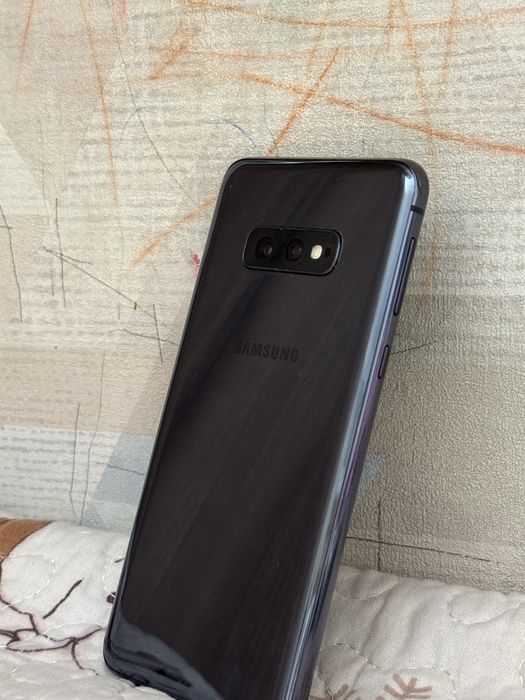 Самсунг с 10