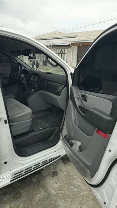 Hyundai Gr Starex LPG 2010