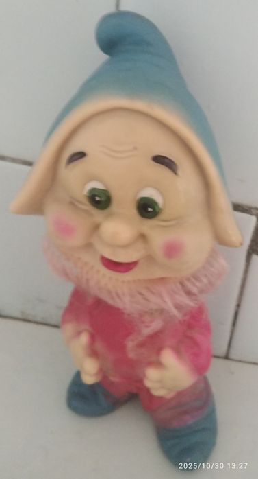 Гном резиновый игрушка