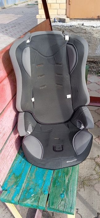Продам автокресло 2в1