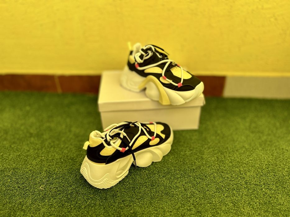 Дамски сникърси маратонки