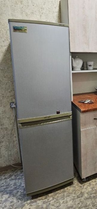 Продам холодильник Самсунг