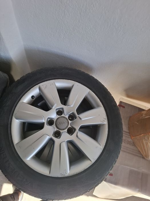 Гуми с лети джанти за Ауди