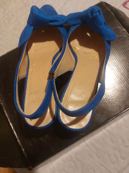 Pantofi eleganti , marimea 37 si Funky Buddha, pt  baie, nou, cu eticheta