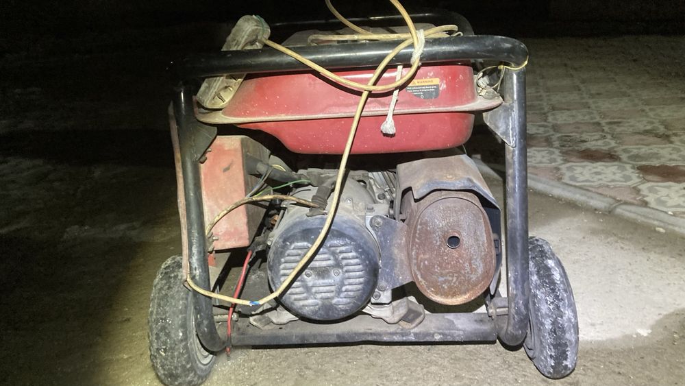 бензиновый генератор RATO