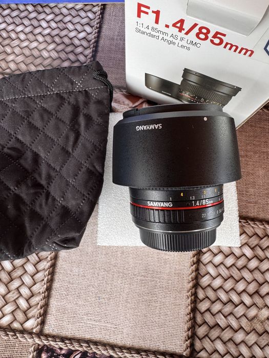 SAMYANG F1.4 / 85mm