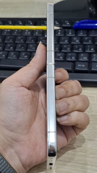 Срочно продам свой samsung flip 5 8/256