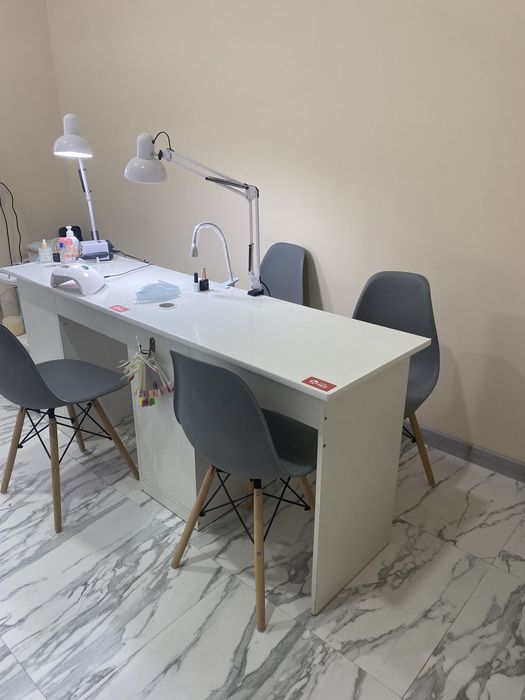 Продам двойной маникюрный стол