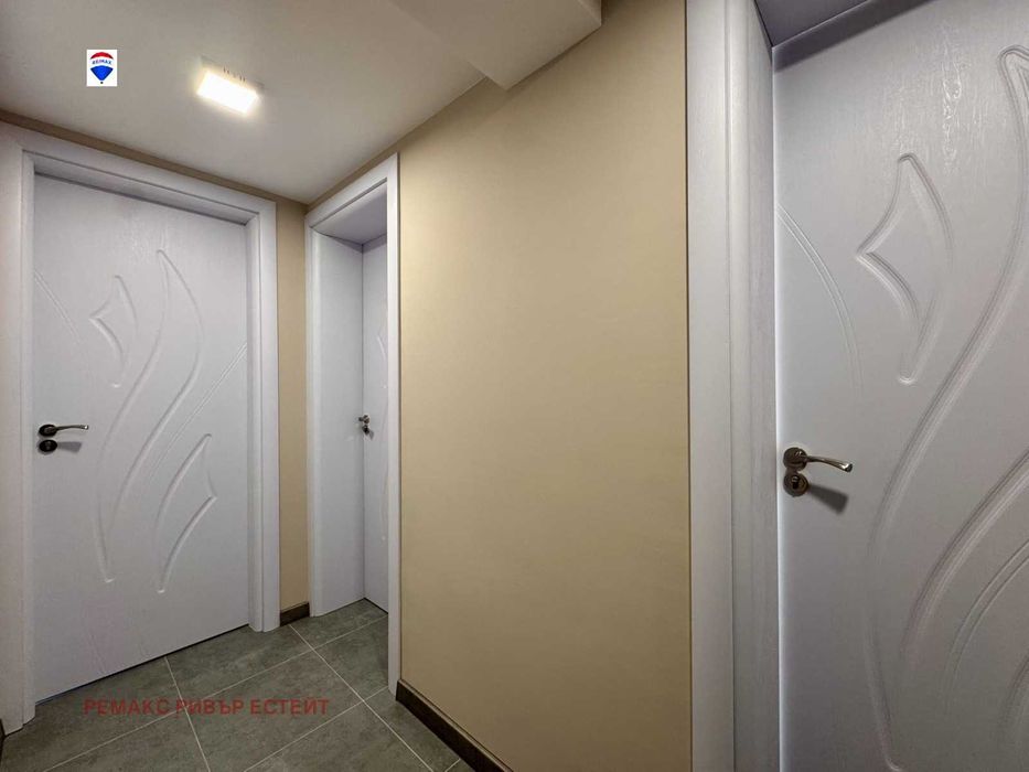 Продава се Двустаен апартамент в Русе, Широк център - 60 кв.м за 1332 €/кв.м - Снимка #4