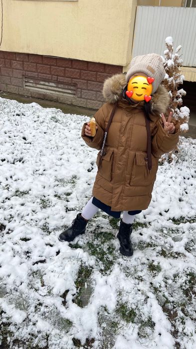 Продам зимнюю куртку на 6-9 лет, носили только 1 сезон