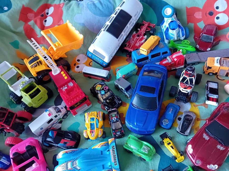 120 броя - огромен лот колички и други транспортни стрдства, метални п