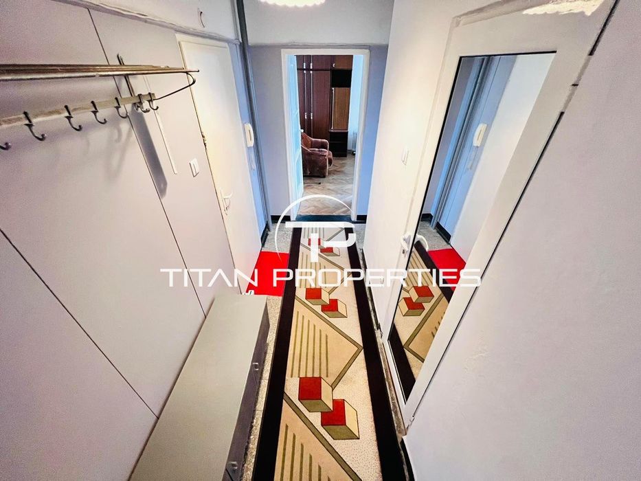 Дава се под наем Двустаен апартамент в Бургас, Славейков - 64 кв.м за 348.84 € - Снимка #2