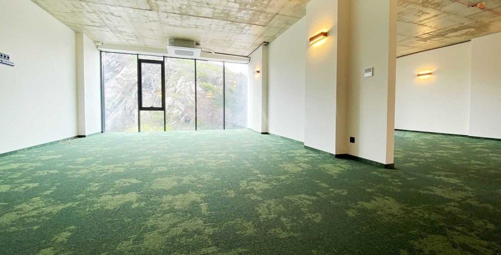 Дава се под наем Офис в Пловдив, Център - 188 кв.м за 2383.74 € - Снимка #1