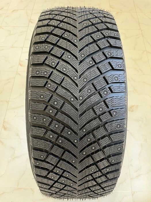 Продам зимние шины Michelin