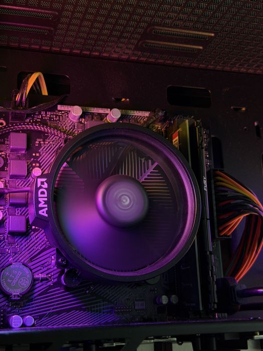 Ryzen 7 5700G – перфектно състояние, с кутия, вградено видео