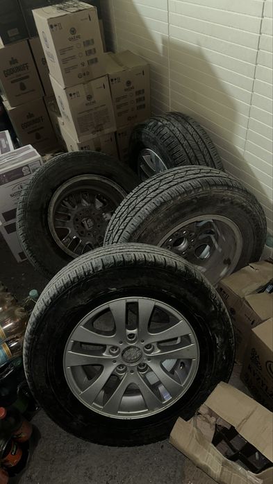Диски и шины в отличном состояние