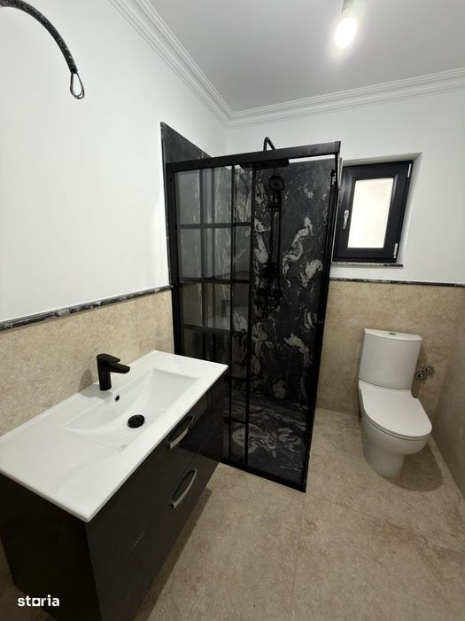 Casa noua cu etaj la cheie zona Scolii 11