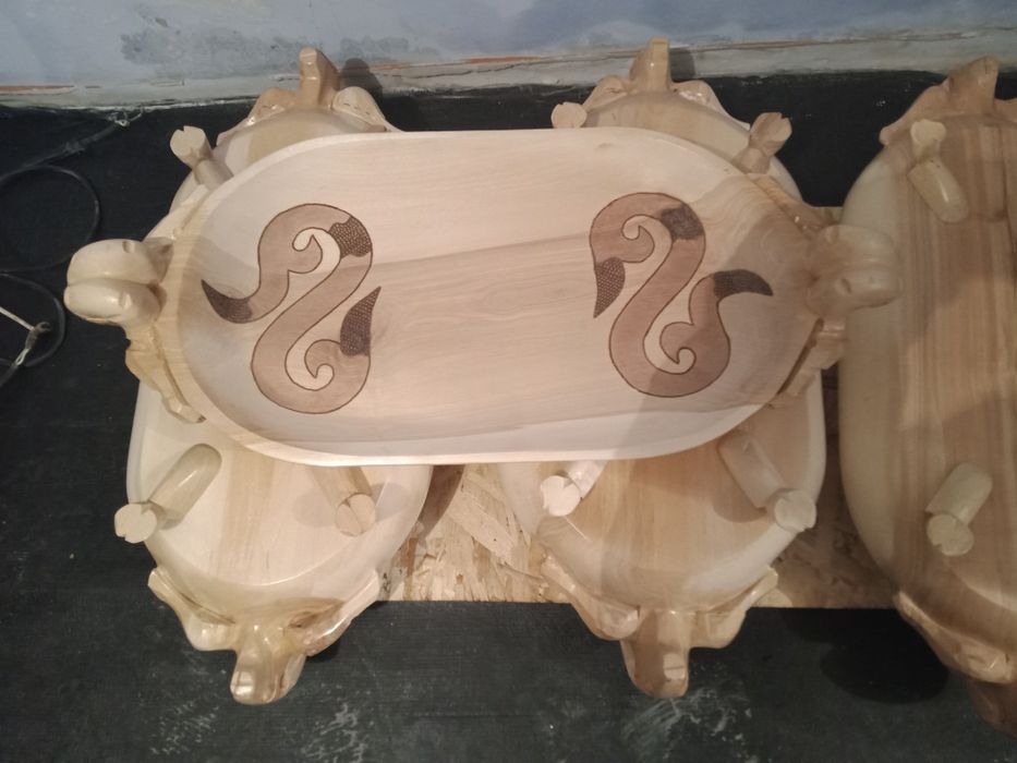 Әлеуметтік желідегі бөтен әйелдердің суреттері