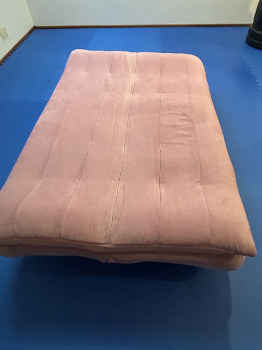 Canapea extensibila fimensiune 1,80 /1,20