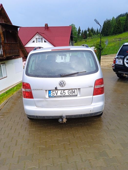 Vând Touran 1.9 tdi