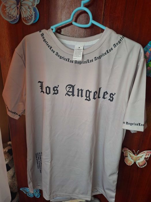 Tricou bej cu textul ,,Los Angeles"
