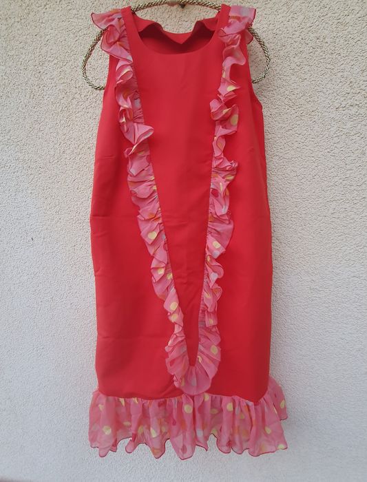 Червена рокля с шифонени къдри р-р М