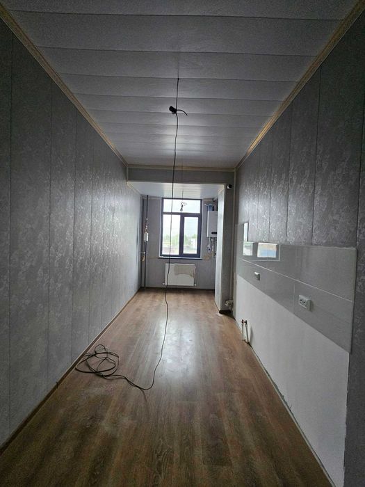 3 хоналик квартира 2 кават кирпичный дом, 7 микр, чупбозор