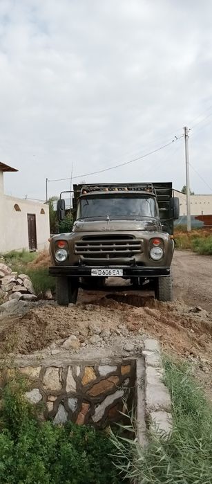 Зил 130 сотилади