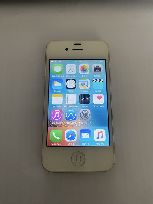 Продам телефон iphone 4