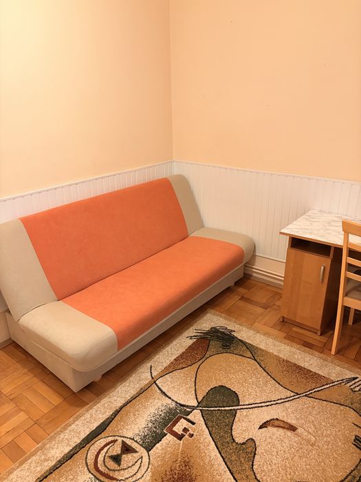 Apartament de închiriat cu 3 camere 5 minute de la UMF