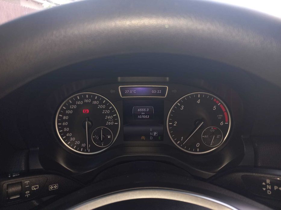 MERCEDES-BENZ A-Class 2015 — imagine 5