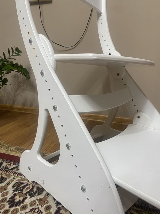 Детский стол для учебы и т.д