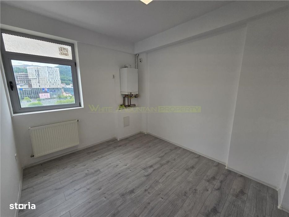 Apartament 4 camere Centrul Civic pretabil co-working hub