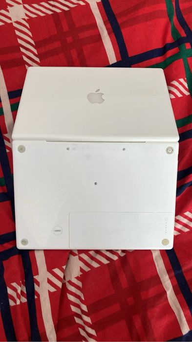 Macbook A1185 2006