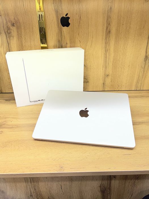 MacBook Air M2 15 inch 8/256 100% 121 sikl