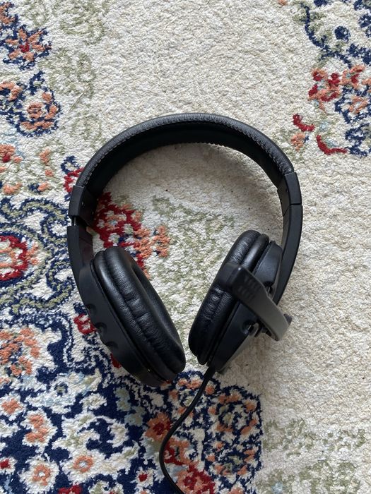 Продам наушники игровые проводные