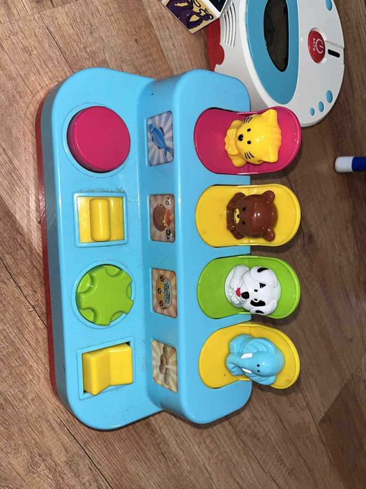 Лот от детски играчки