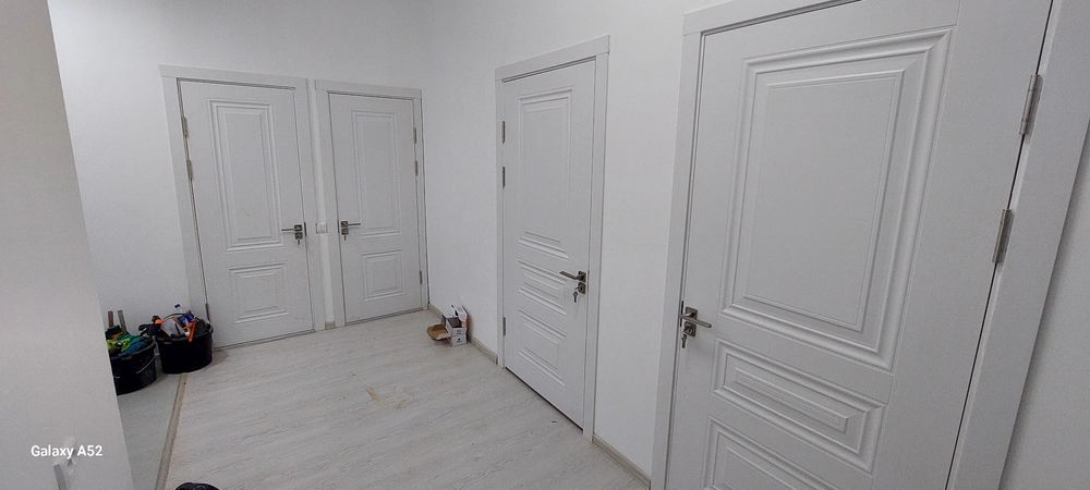 Zamok eshik pluntus perila o‘rnatamiz