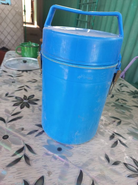 Термос для горячих  и холодных блюд