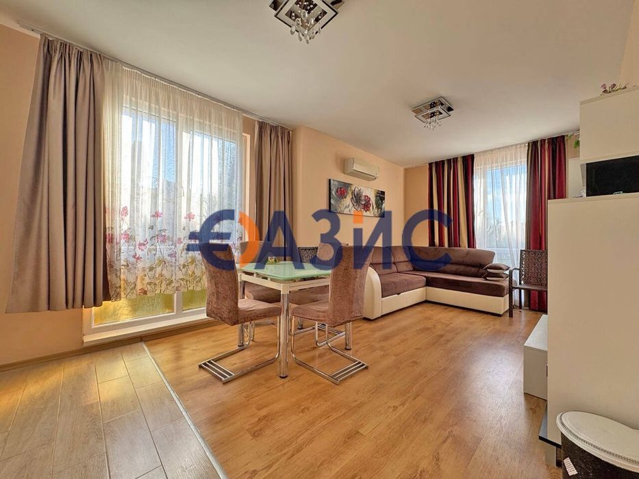 Продава се Тристаен апартамент в к.к. Слънчев бряг - 79 кв.м за 839 €/кв.м - Снимка #2