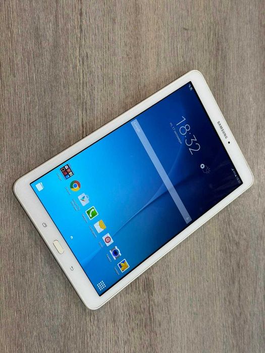 Таблет Samsung Galaxy Tab E