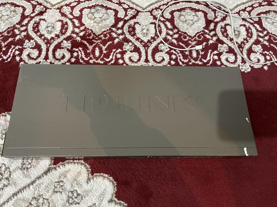 Продам TP-Link 24-портовый Gigabit Switch